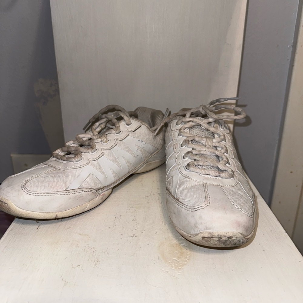 Cheer Shoes - Picture 5 of 5